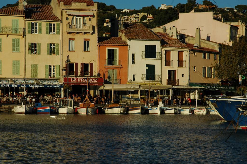 Cassis Loc - Chambre Meublee 外观 照片